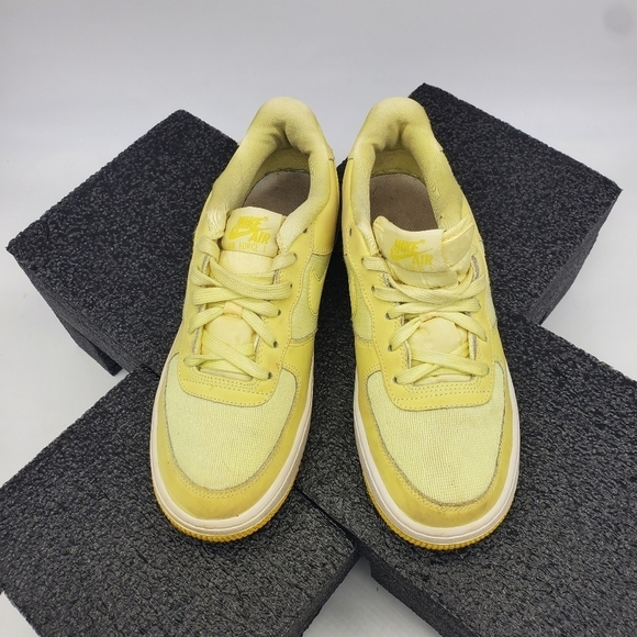 Nike Air Force 1 LV8 (GS) Citron Tint Style AV8183 800 Shoes Size 6Y 7.5 Women - Picture 2 of 12